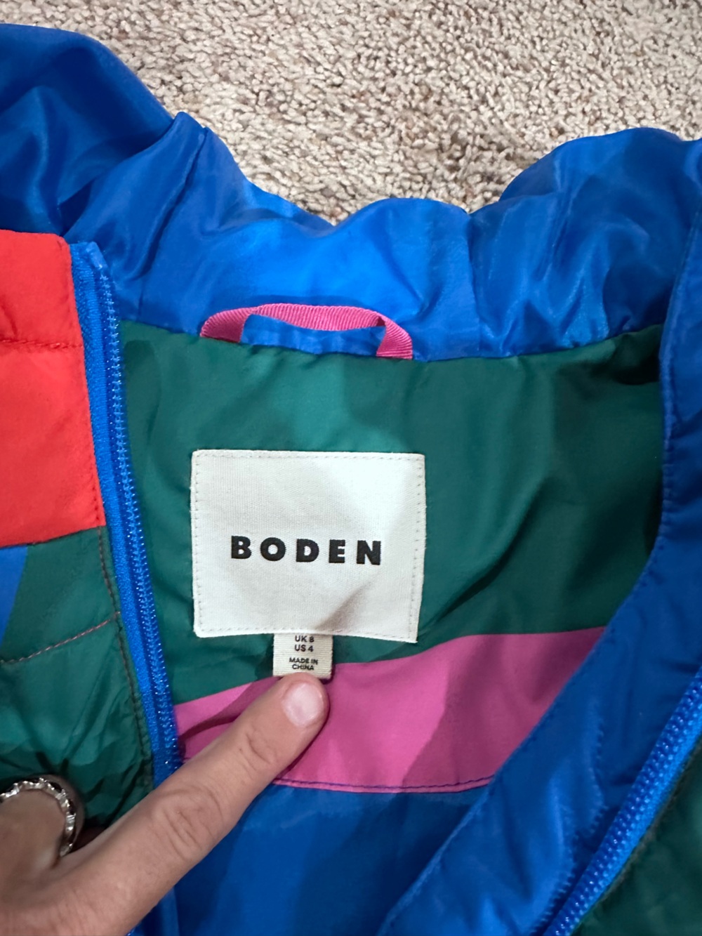 Boden Hooded puffer coat - Size 4 - Picture 8 of 16